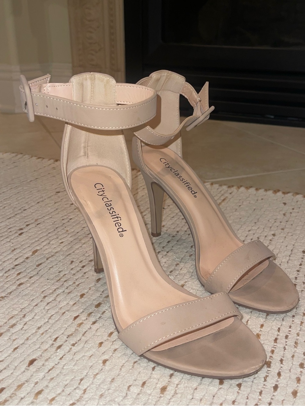 CityClassified open toe neutral heels